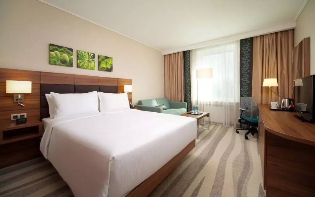 هتل هیلتون گاردن این کرانسنو